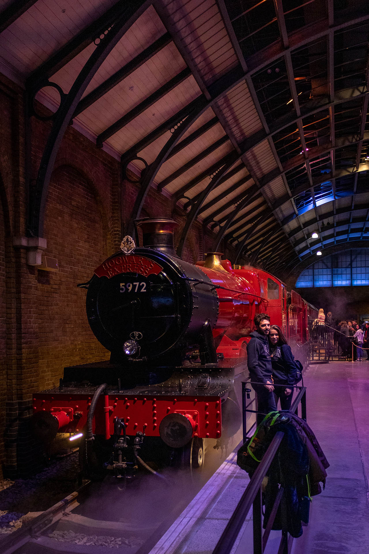 De Hogwarts Express op Platform 9 3/4 in de Studio Tour